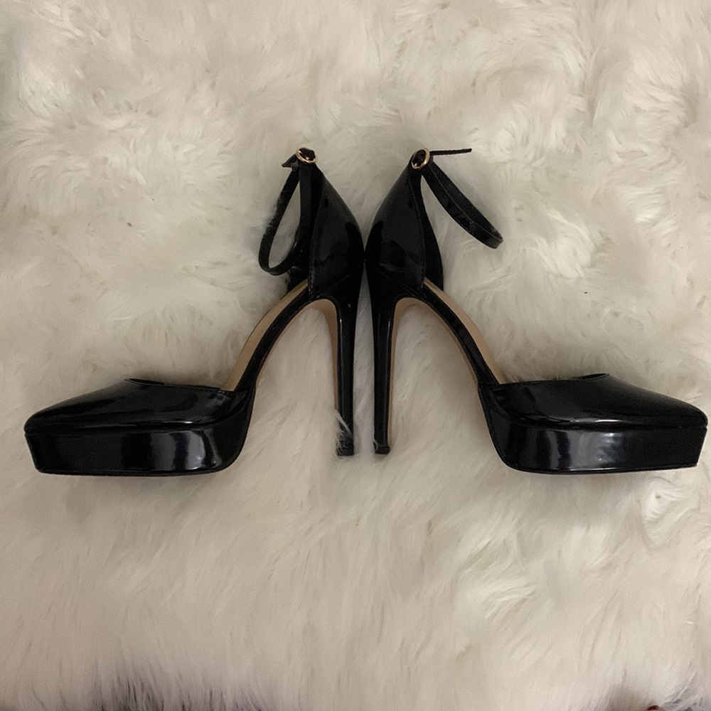 🔥 Patent Leather Black Stiletto Heel - Picture 2 of 7